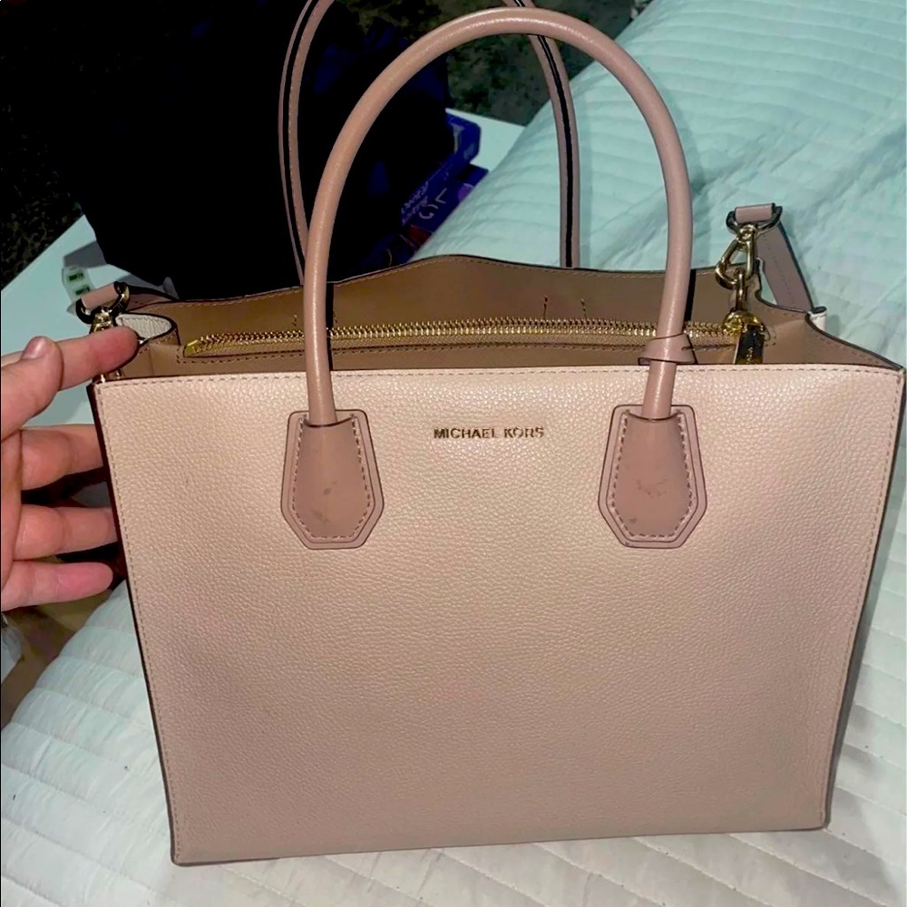 Michael kors purse